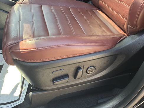 Used 2024 Kia Telluride SX Prestige AWD/4WD image 24