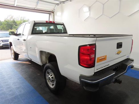 Used 2018 Chevrolet Silverado 2500 W/T RWD image 10