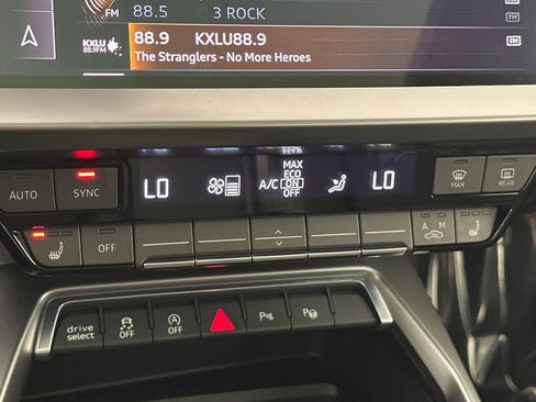 Used 2022 Audi A3 2.0T Premium image 18