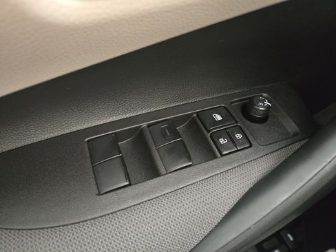 Used 2025 Toyota Corolla LE image 25