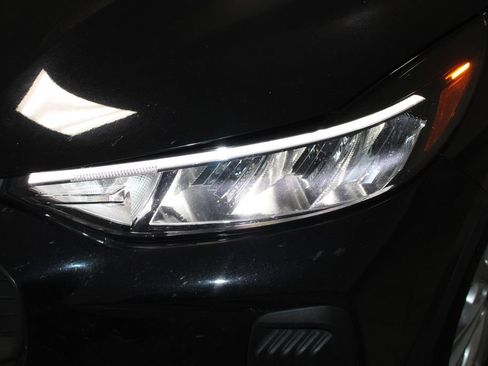 Used 2025 Ford Escape Active AWD/4WD image 47
