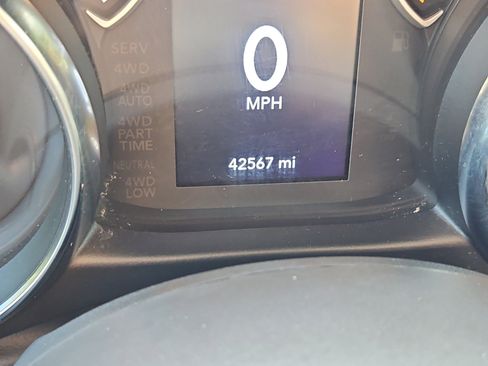 Used 2022 Jeep Wrangler Unlimited Sport image 12