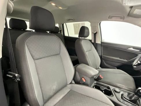 Used 2019 Volkswagen Tiguan S image 13