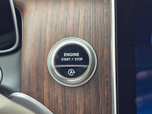 Used 2024 Mercedes-Benz GLE 350 4MATIC image 69
