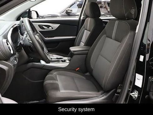 Used 2023 Chevrolet Blazer LT image 9