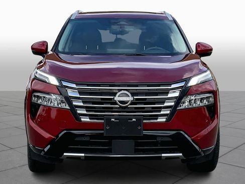 Used 2024 Nissan Rogue Platinum w/ Platinum Premium Package image 3