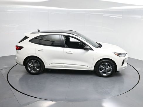 Used 2024 Ford Escape ST-Line w/ Tech Pack #1 image 39