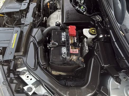 Used 2018 Nissan Rogue SV w/ Sun & Sound Touring Package image 41