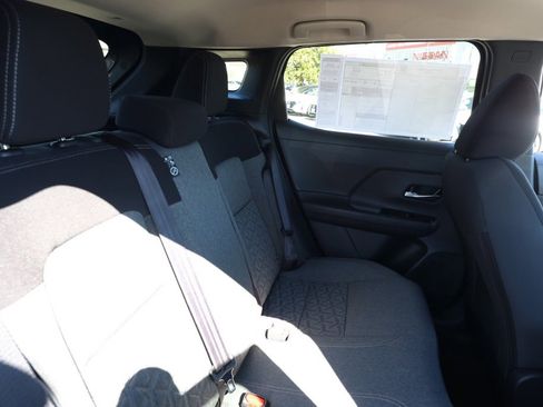 New 2026 Nissan Kicks SV image 18