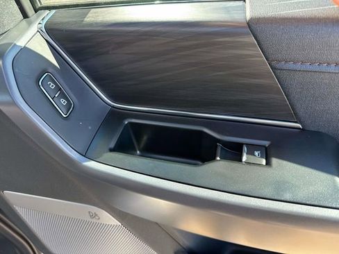 New 2025 Ford F150 Lariat w/ Equipment Group 501A Mid image 17