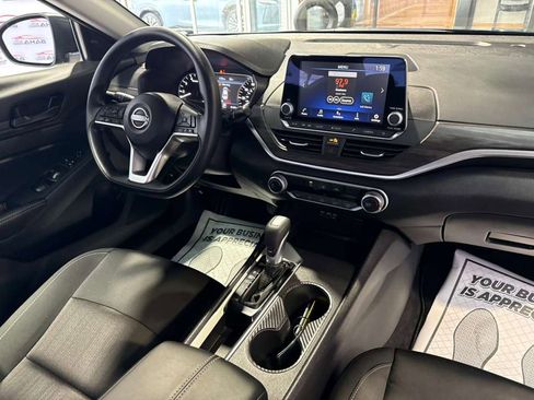 Used 2026 Nissan Altima 2.5 SV FWD image 53