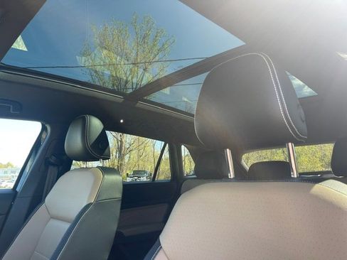 Used 2022 Volkswagen Atlas Cross Sport SE w/ Panoramic Sunroof Package AWD/4WD image 14