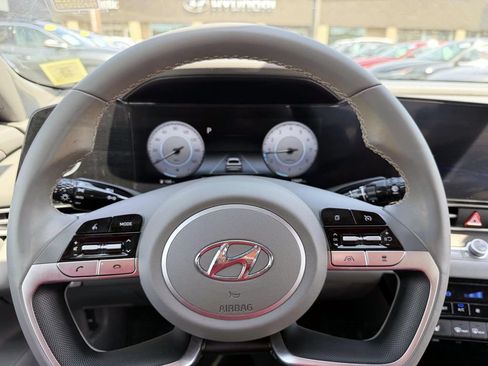 Certified 2023 Hyundai Elantra SEL w/ Convenience Package FWD image 22