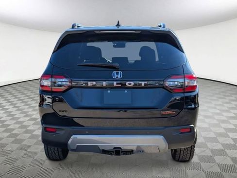 New 2026 Honda Pilot TrailSport image 5
