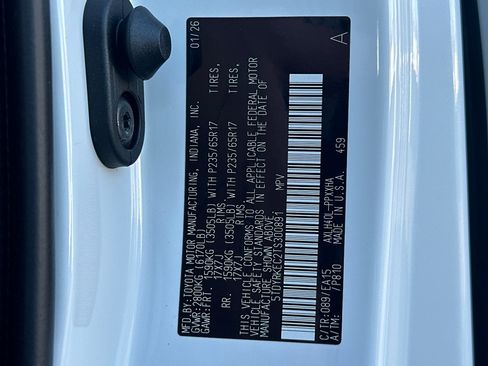 New 2026 Toyota Sienna XLE image 25