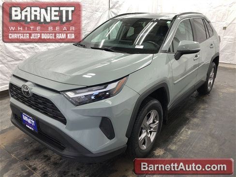 Used 2022 Toyota RAV4 XLE w/ Convenience Package image 1