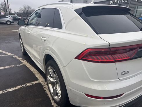 Used 2022 Audi Q8 Premium Plus w/ Premium Plus Package image 6