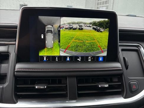 Used 2024 Chevrolet Suburban RST w/ Luxury Package AWD/4WD image 23