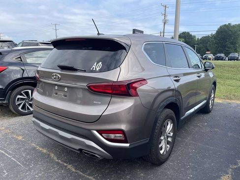 Used 2019 Hyundai Santa Fe SE AWD/4WD image 6