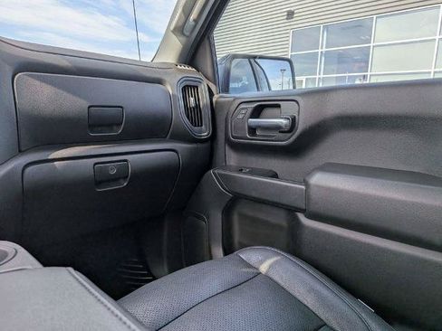 Used 2022 Chevrolet Silverado 1500 Custom w/ Safety Confidence Package RWD image 14