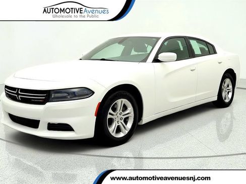 Used 2017 Dodge Charger SE w/ Popular Equipment Group RWD image 1