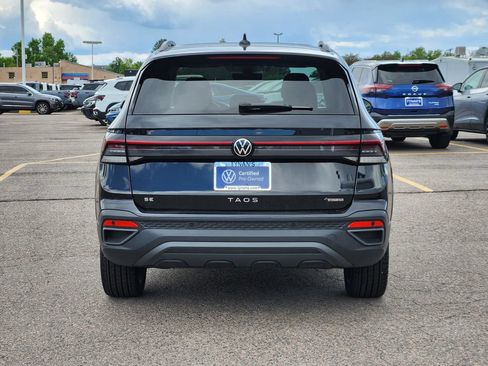 Certified 2025 Volkswagen Taos SE AWD/4WD image 6