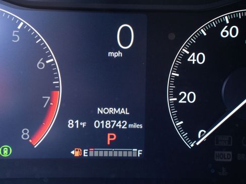 Certified 2024 Honda HR-V Sport image 34