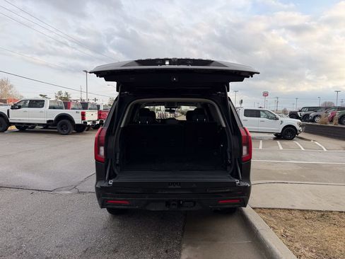 Used 2025 Ford Expedition Active image 17