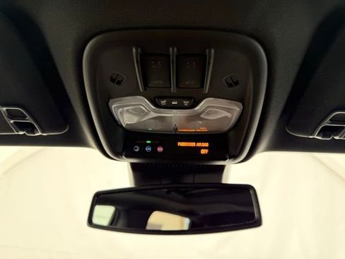 Used 2024 Chevrolet Colorado LT w/ LT Convenience Package III image 38