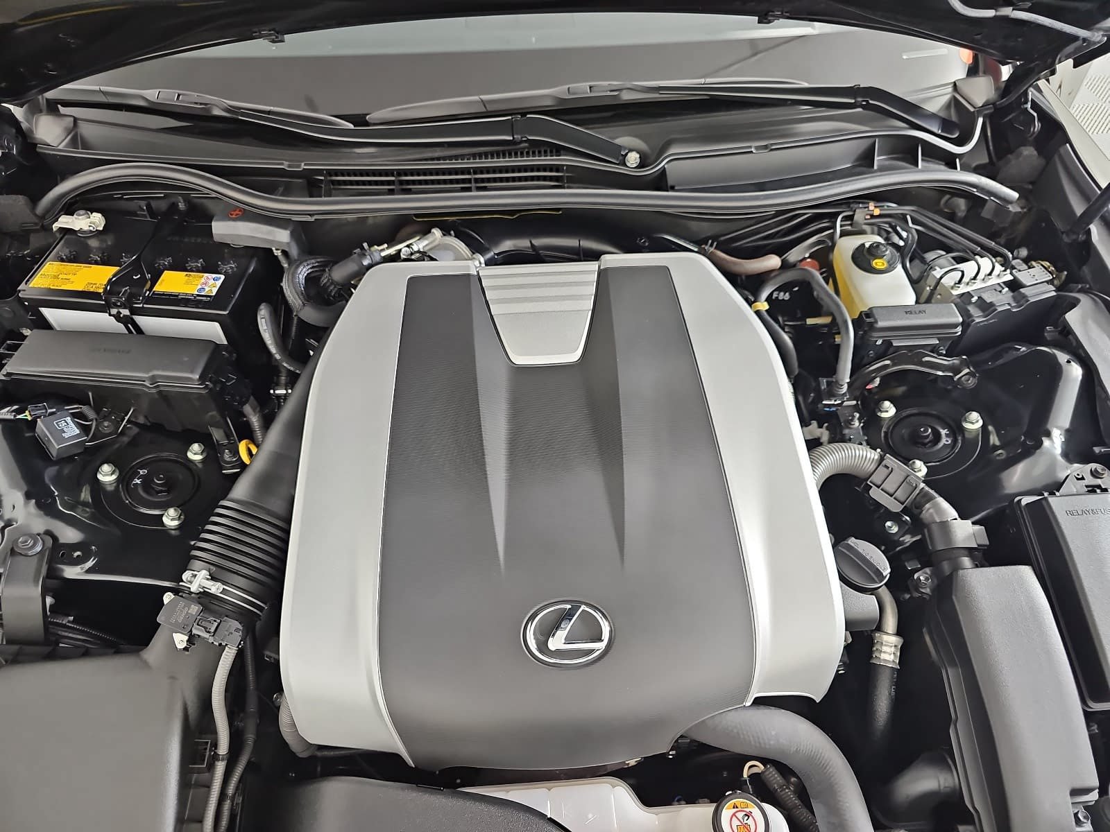 Used 2022 Lexus IS 350 F Sport RWD image 32