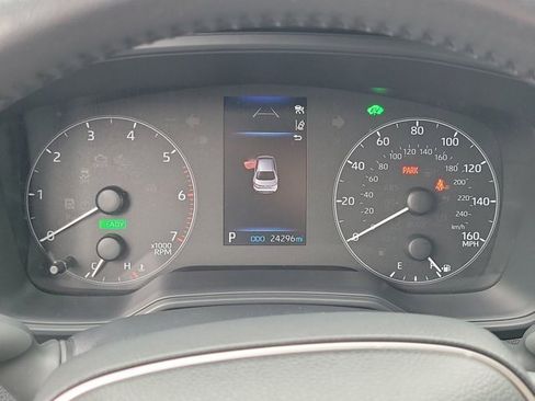 Used 2023 Toyota Corolla SE image 32