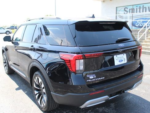 New 2026 Ford Explorer Platinum w/ LUX Leather Package AWD/4WD image 3