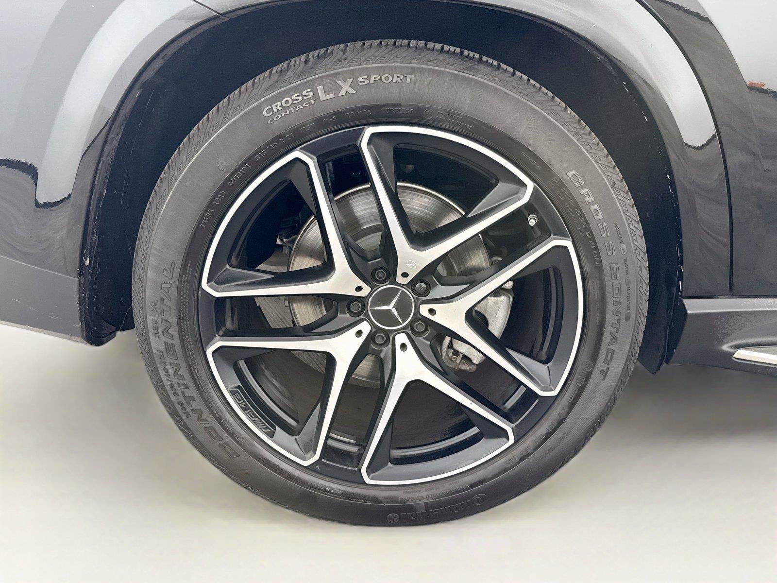 Used 2025 Mercedes-Benz GLE 53 AMG 4MATIC Coupe w/ Driver Assistance Package image 41