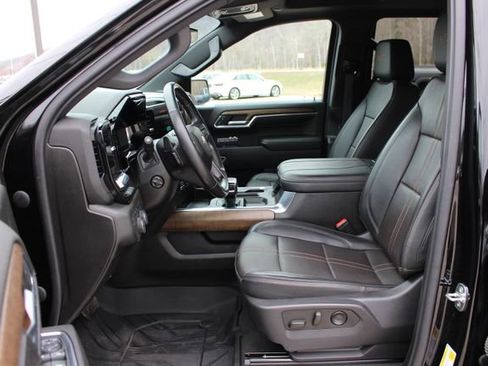 Used 2023 Chevrolet Silverado 1500 High Country w/ High Country Premium Package image 10