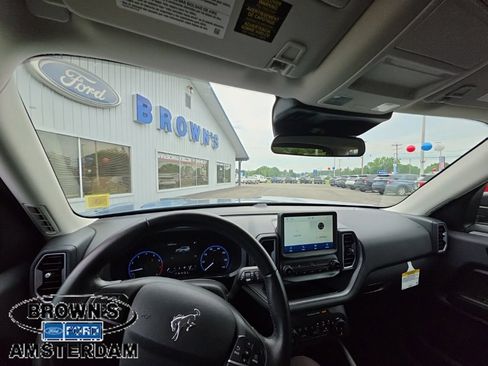 Used 2024 Ford Bronco Sport Big Bend w/ Convenience Package AWD/4WD image 2