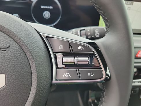 New 2026 Kia Seltos EX FWD image 16