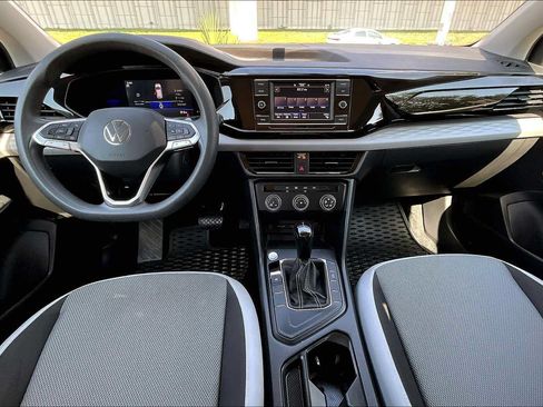 Used 2022 Volkswagen Taos S FWD image 13