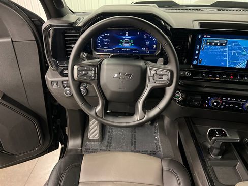 Certified 2025 Chevrolet Silverado 1500 ZR2 w/ Technology Package AWD/4WD image 18
