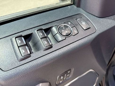 Used 2022 Ford F450 Platinum w/ FX4 Off-Road Package AWD/4WD image 13