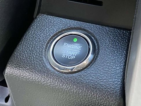 Used 2019 Ford F150 Lariat image 28