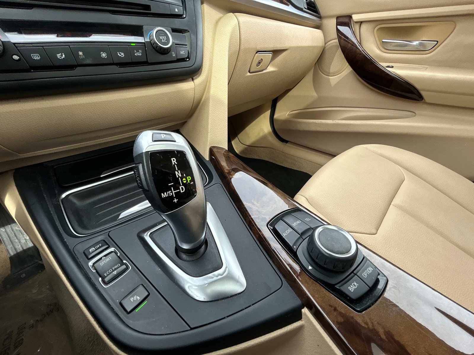 Used 2015 BMW 328i Sedan RWD image 31