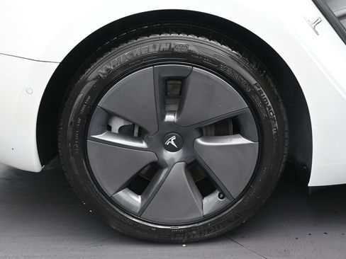 Used 2021 Tesla Model 3 Standard Range Plus RWD image 34