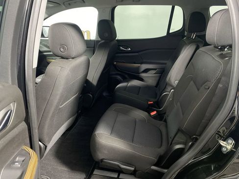 Certified 2023 GMC Acadia SLE w/ Driver Convenience Package image 21