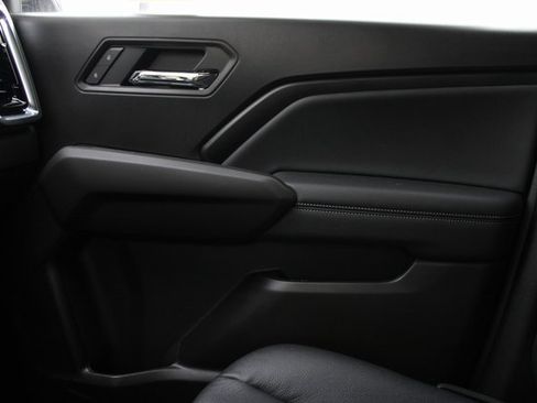 New 2025 GMC Canyon Elevation w/ Convenience Package image 28