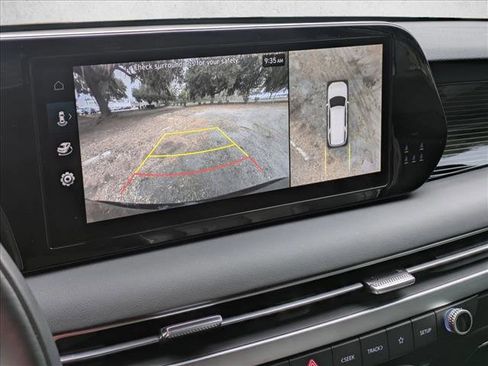 Used 2025 Hyundai Palisade Calligraphy image 12