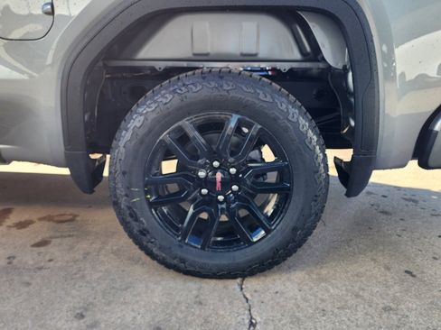 New 2026 GMC Sierra 1500 Elevation image 51