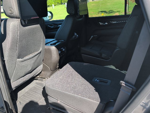 Used 2021 GMC Yukon Denali w/ Denali Ultimate Package AWD/4WD image 16