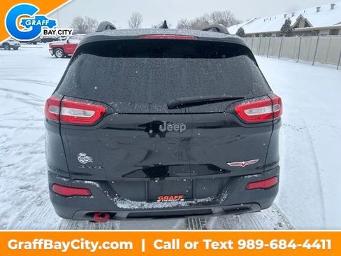 Used 2016 Jeep Cherokee Trailhawk w/ Leather Interior Group image 4