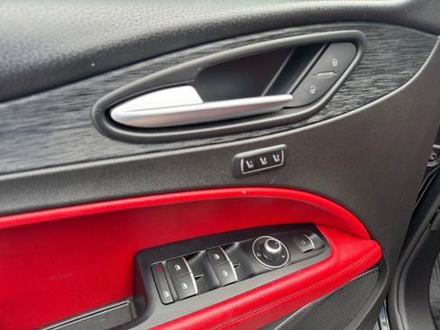 Used 2021 Alfa Romeo Stelvio Sprint w/ Nero Edizione image 11