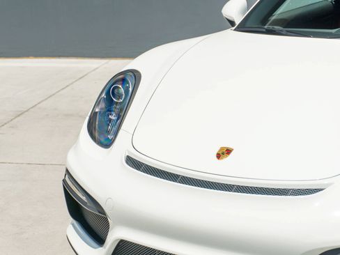 Used 2016 Porsche Boxster Spyder RWD image 25